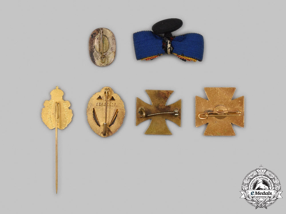 germany._a_mixed_lot_of_badges_c2021_807emd_6207_1