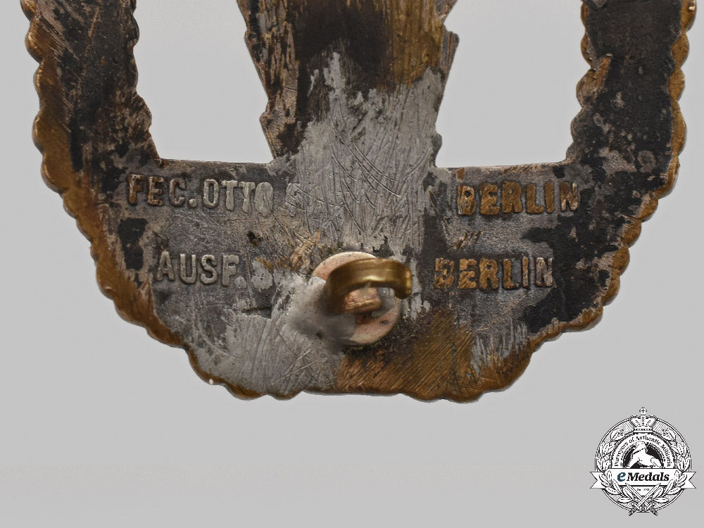 germany,_kriegsmarine._a_minesweeper_war_badge,_by_schwerin&_sohn_c2021_854emd_6310