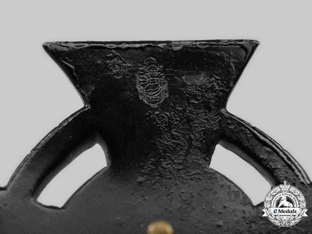 oldenburg,_grand_duchy._a_friedrich_august_cross,_i_class,_screwback_c2021_930_mnc5317_1