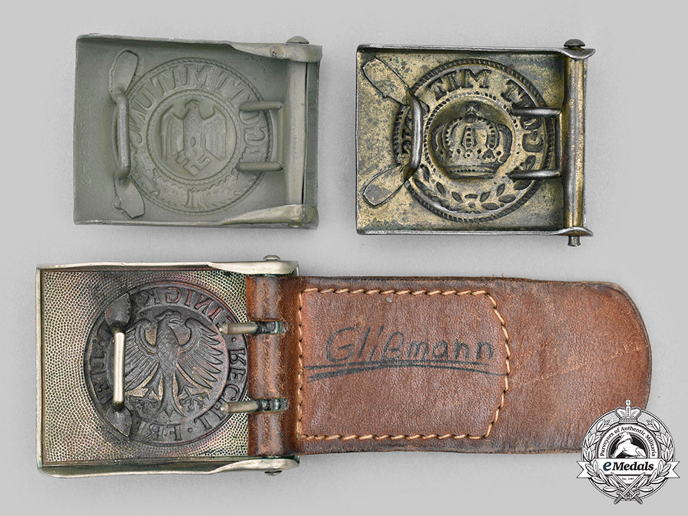 germany._a_lot_of_belt_buckles_c20274_mnc7755