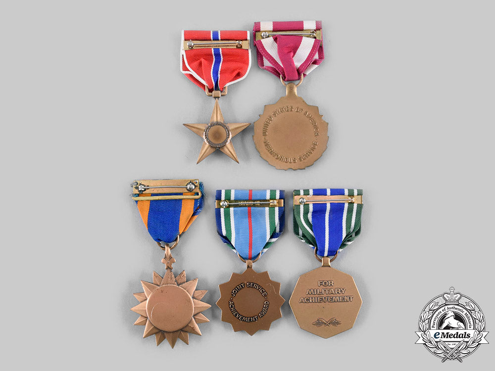 united_states._a_lot_of_five_awards_c20322_emd6557