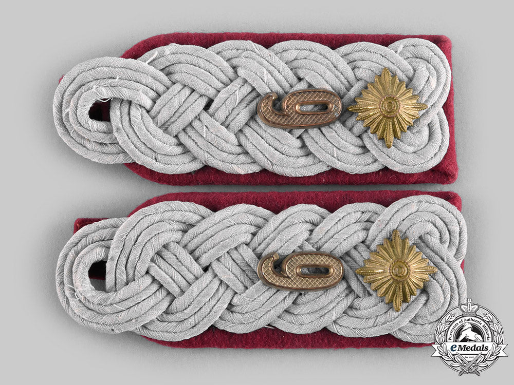 germany,_heer._a_set_of_chemical/_smoke_troops_oberstleutnent_shoulder_boards_c20354_emd7304