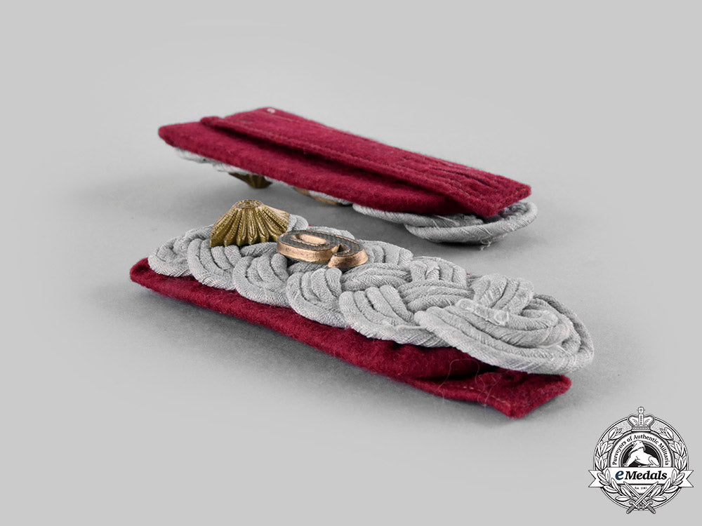 germany,_heer._a_set_of_chemical/_smoke_troops_oberstleutnent_shoulder_boards_c20357_emd7314