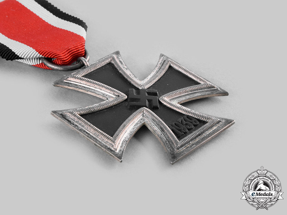 germany,_wehrmacht._a1939_iron_cross_ii_class,_klein&_quenzer_c20379_emd3567_1