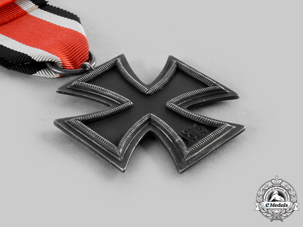 germany,_wehrmacht._a1939_iron_cross_ii_class,_by_j.e._hammer&_söhne_c20394_emd7387