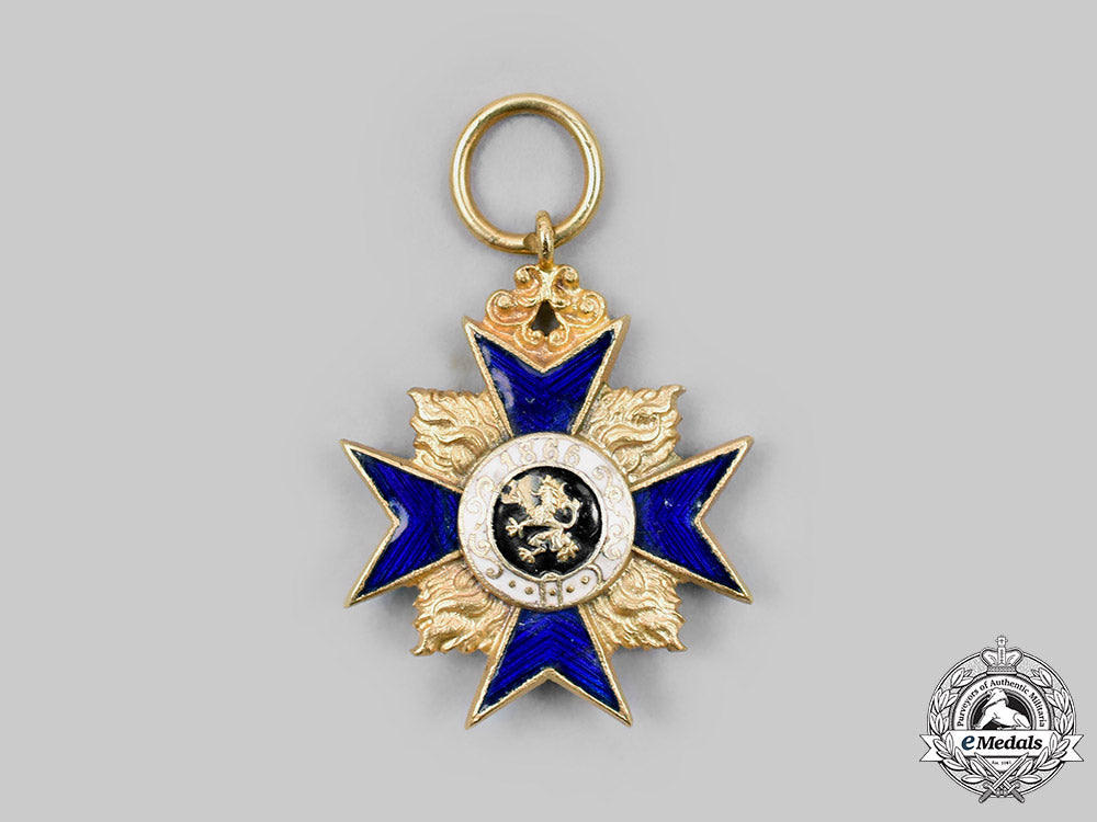 bavaria,_kingdom._an_order_of_military_merit,_iii_class,_miniature,_c.1910_c20442_mnc0873