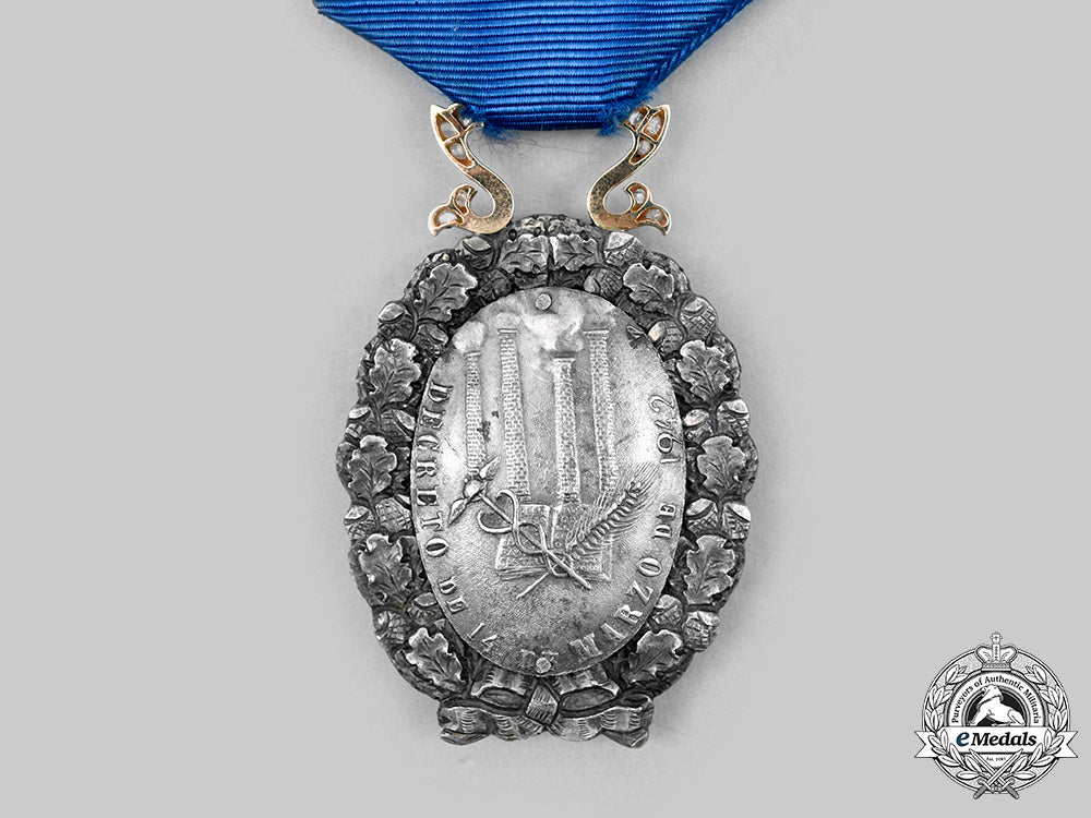 spain._an_industrial_award_for_merit,_breast_badge_in_gold_and_diamonds,_c.1940_c20480_mnc6533_2_1