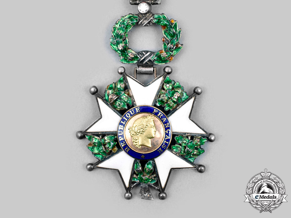 france,_iii_republic._an_order_of_the_legion_of_honour,_knight_with_gold_and_diamonds,_by_arthus-_bertrand,_c.1918_c20484_mnc6576_1_1_1