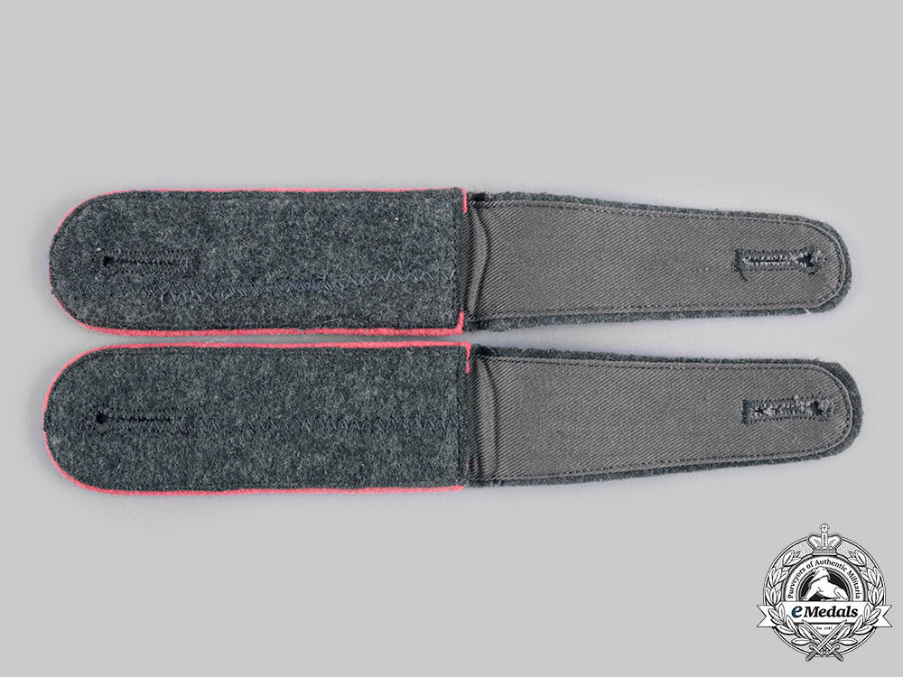 germany,_heer._a_set_of_panzer_enlisted_personnel_shoulder_straps_c20511_emd7426_1_1