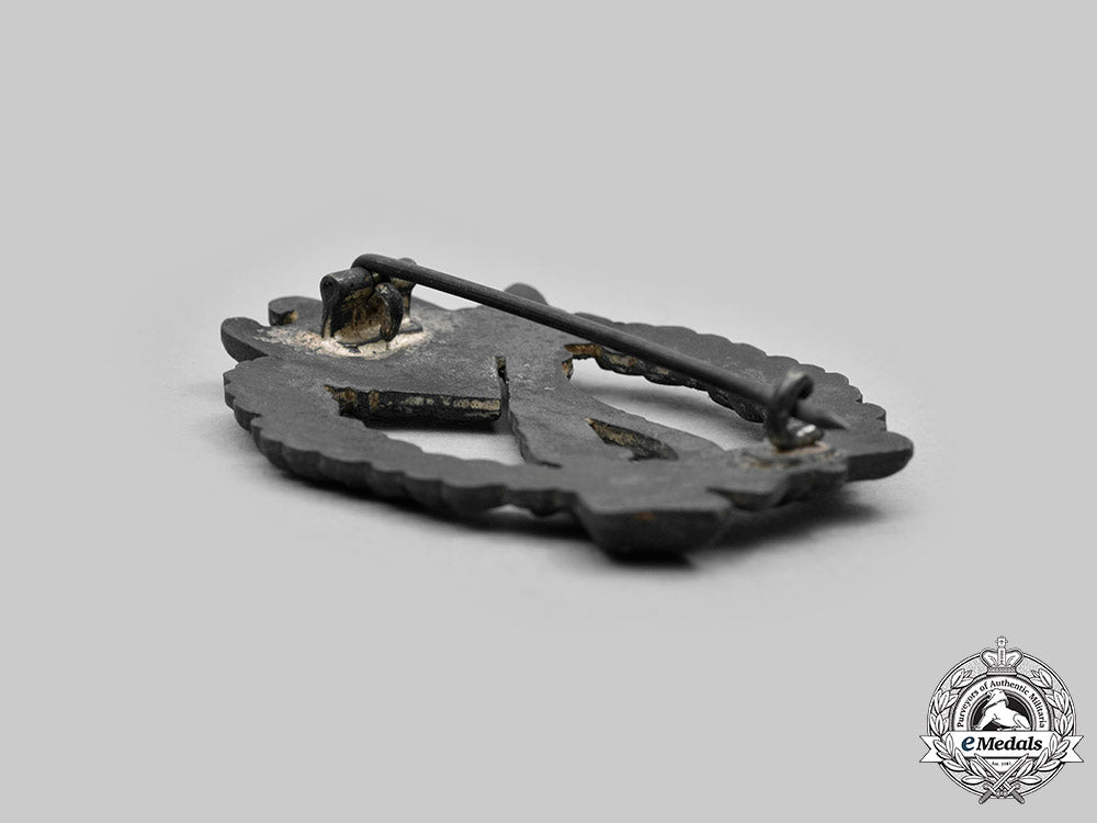 germany,_wehrmacht._a_pair_of_service_badges_c20527_mnc4868