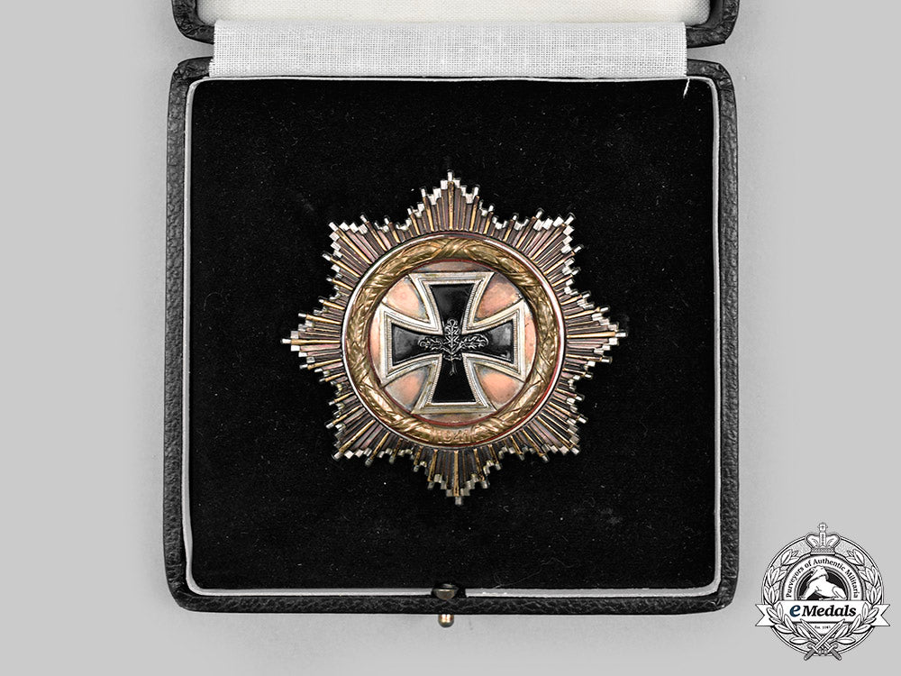 germany,_federal_republic._a_german_cross_in_gold,_with_case,1957_version_c20600_mnc5114