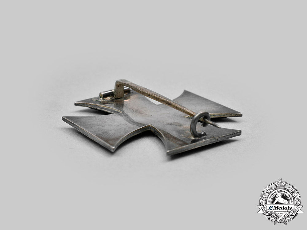 germany,_imperial._a1914_iron_cross_i_class,_with_case,_by_wagner&_sohn_c20692_mnc5374