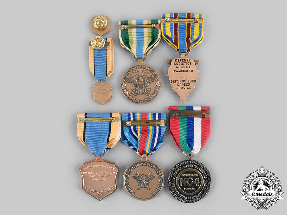 united_states._a_lot_of_seven_awards_c20715_emd4693