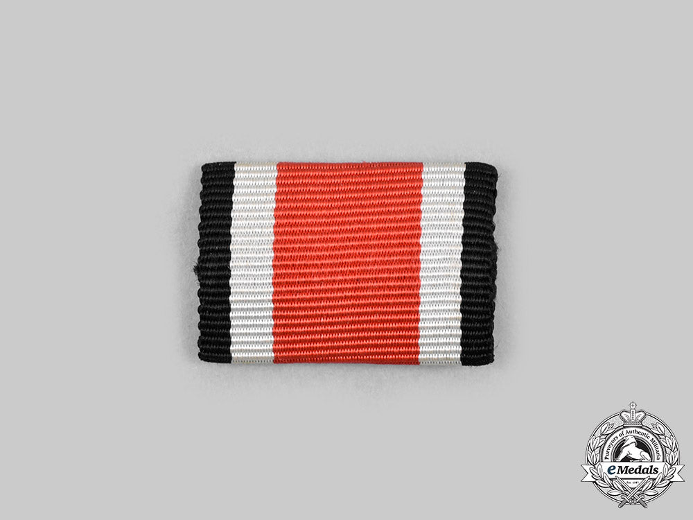 germany,_wehrmacht._a1939_iron_cross_ii_class,_with_ribbon_bar,_by_franke&_co._c20935_mnc6467