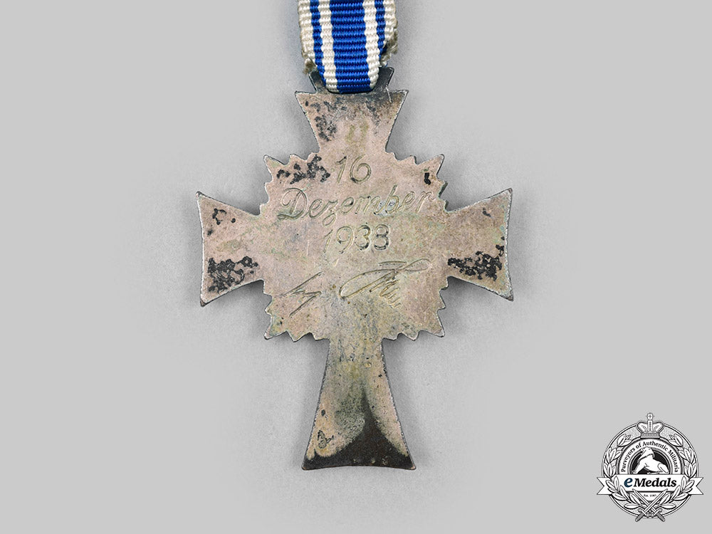 germany,_wehrmacht._a_lot_of_service_medals_c20949_mnc2962_1_1