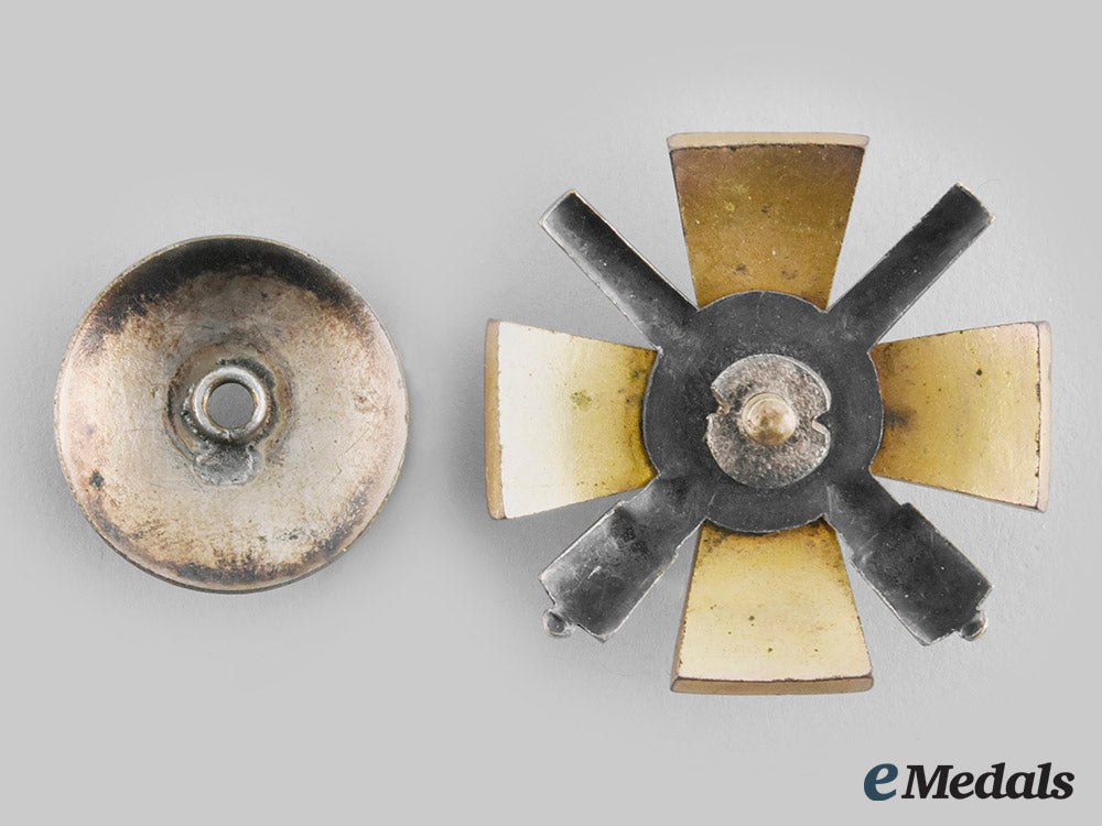 latvia,_republic._a_kurzemes_artilērijas_pulks(_kurzeme_artillery_regiment)_badge,_h.w.slasenapf,_c.1919_c20_00132_1_1