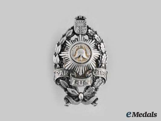 latvia,_republic._a_firefighter_union(_lus)_badge,_by_w.f._muller_c20_00186_1_1