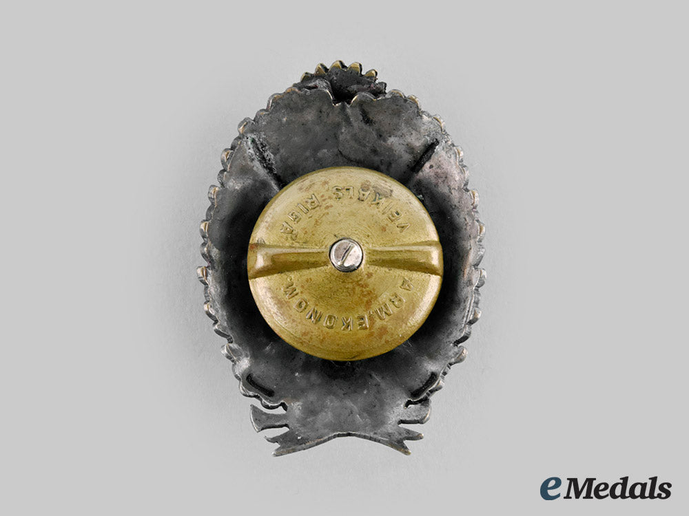 latvia,_republic._a4_th_valmiera_infantry_regiment_badge,_by_arm._ekonom_veikals_riga_c20_00244_1_1