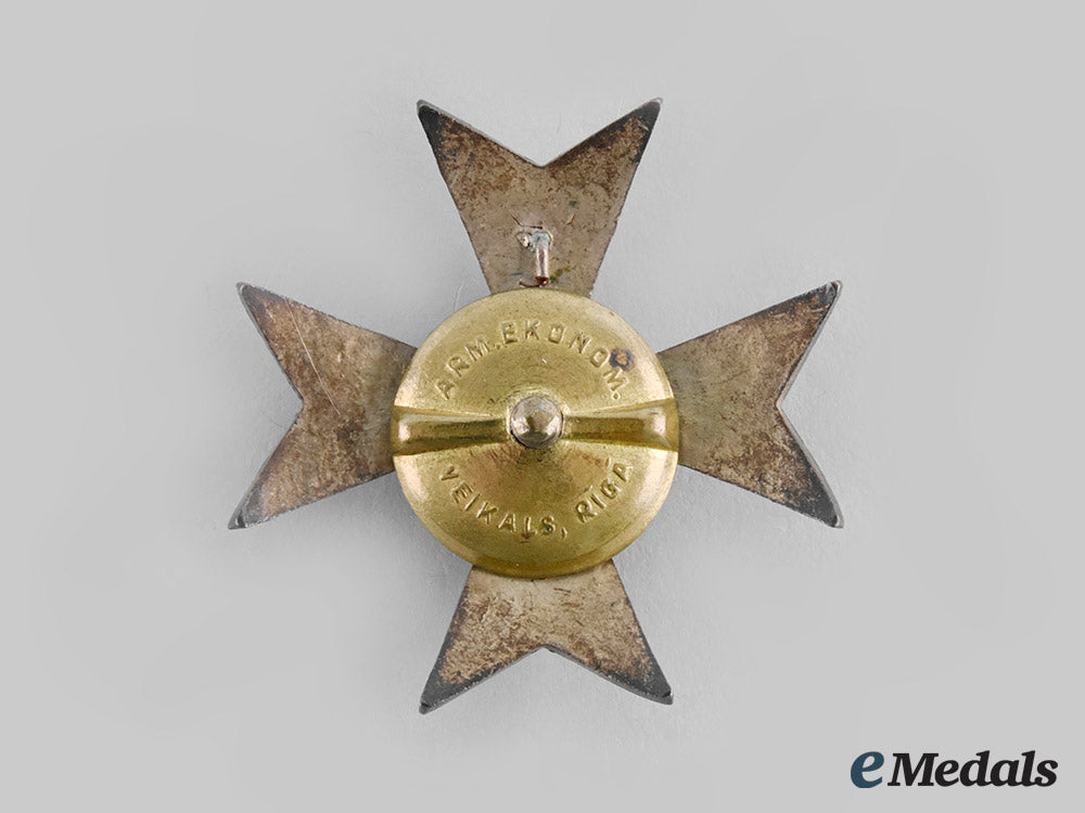 latvia,_republic._a7_th_sigulda_infantry_regiment_badge,_by_arm.ekonom.,_c.1934_c20_00276_1_1