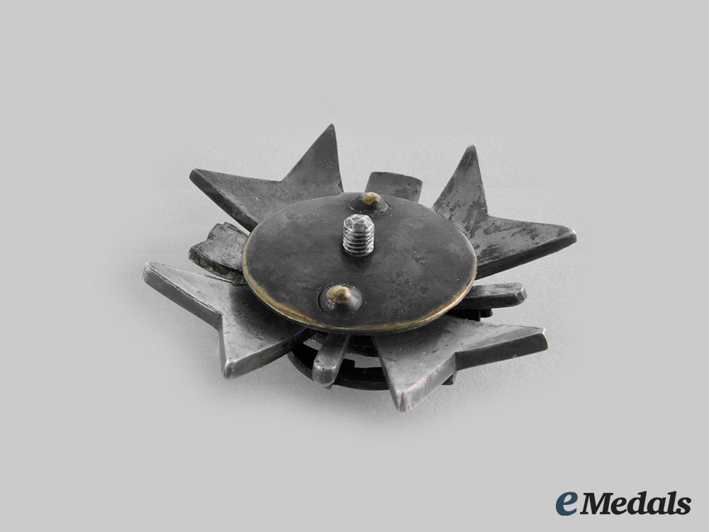 latvia,_republic._a_naval_badge_c20_00295_1