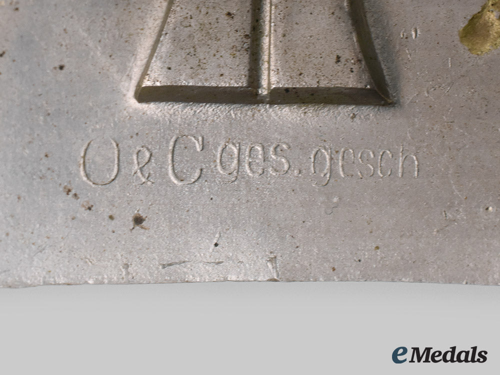 germany,_third_reich._an_athletics_association_belt_buckle,_by_overhoff&_cie_c20_00443