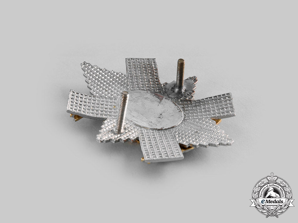 canada,_commonwealth._two_queen's_crown_black_watch(_royal_highland_regiment)_of_canada_items_c20_00664