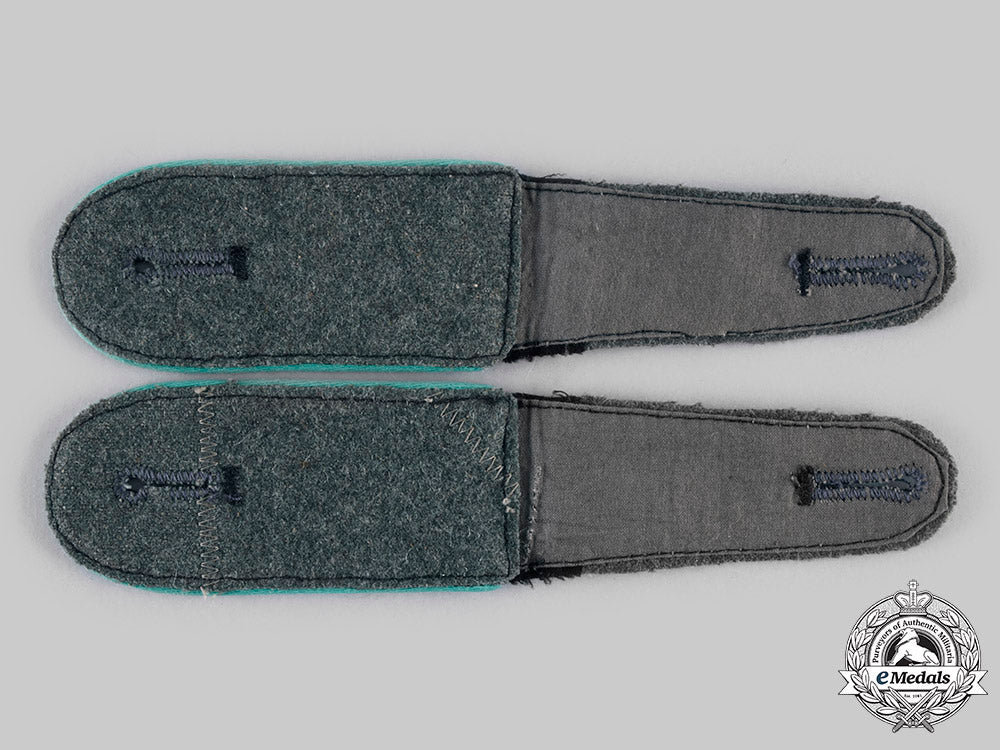 germany,_ss._a_set_of_gebirgsjäger_mann_shoulder_straps_c20_01262_1_1_1