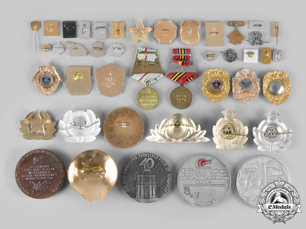 russia,_soviet_union,_federation._lot_of105_items_c20_01341_1_1