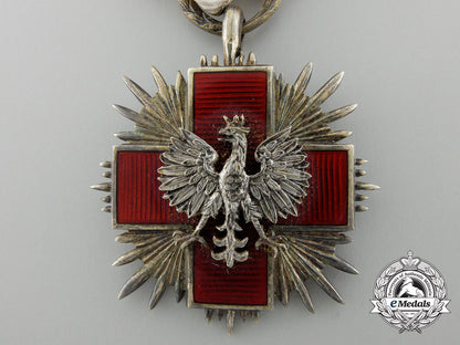 poland._a_english_made_red_cross_medal_with_case_by_spink_c_0840
