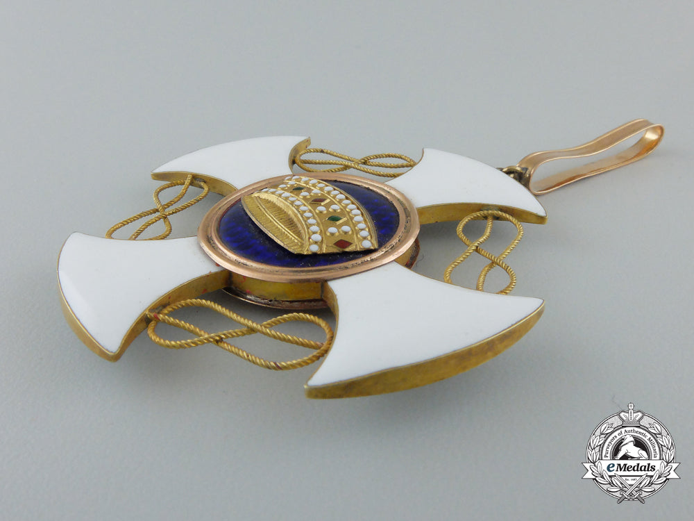 an_italian_order_of_the_crown;_commander's_cross_with_miniature_c_147_1_1