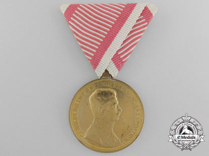 a_first_war_austrian_golden_bravery_medal;_official_issue_c_1804