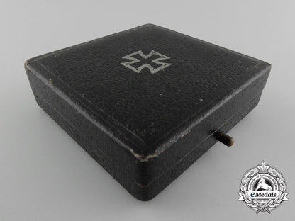 an_iron_cross_first_class1914_by_the_königliches_münzamt_orden_with_case_c_1962