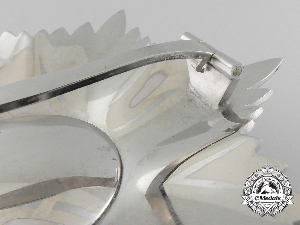 an_order_of_the_star_of_jordan1949(_wisam_al-_kawkab_al-_urduni1366)_breast_star_c_3654