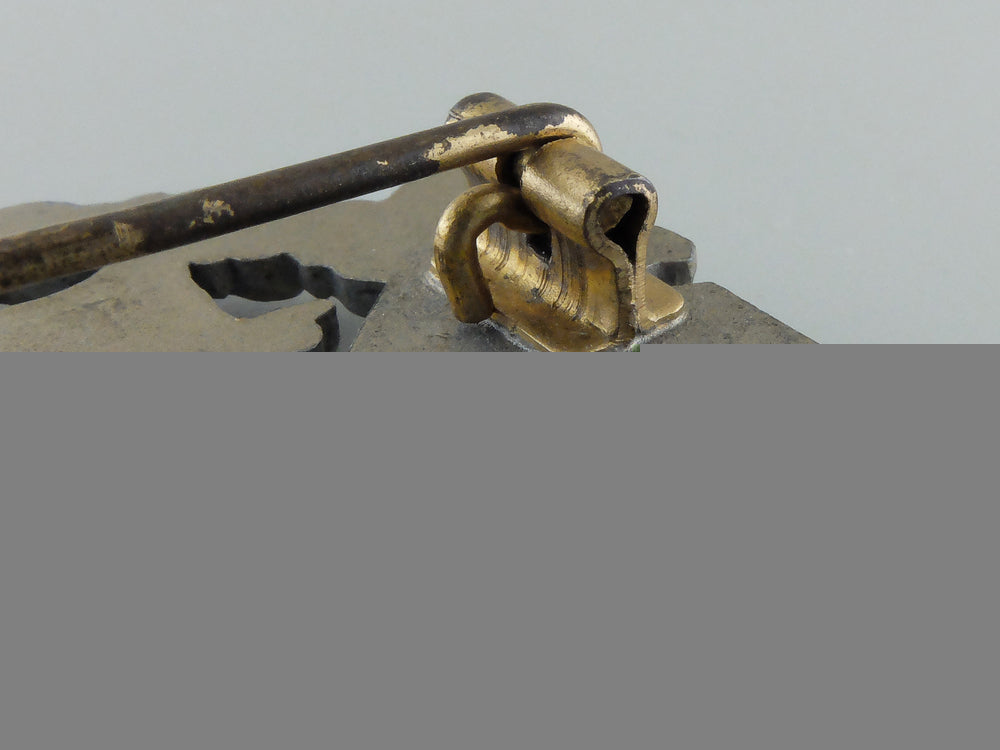 a_kriegsmarine_auxiliary_cruiser_war_badge_c_418
