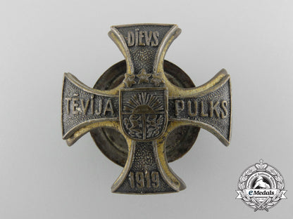 an_latvian_cavalryman's_badge;_numbered_c_4618