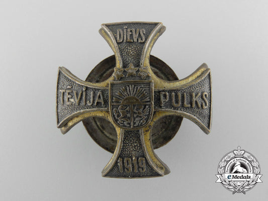 an_latvian_cavalryman's_badge;_numbered_c_4618