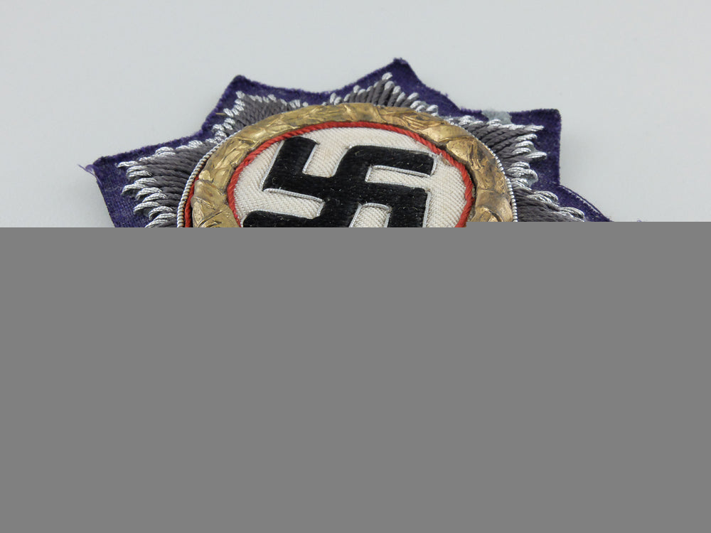 a_luftwaffe_issue_german_cross_in_gold;_cloth_version_c_475