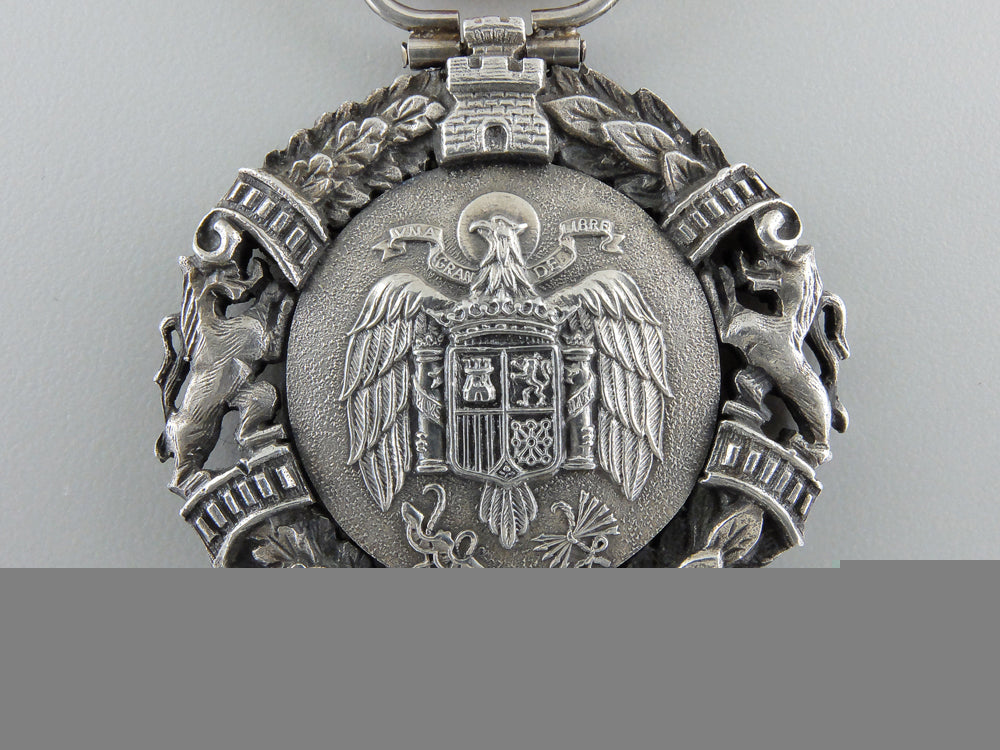 a_spanish_military_merit_medal_with_case_c_509