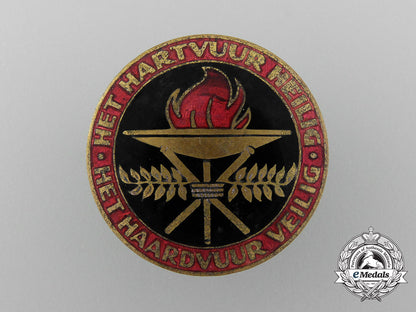 a_c.1938_dutch_national-_socialist_women's_federation_enameled_badge_c_5424_1