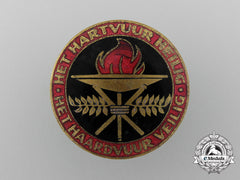 A C.1938 Dutch National-Socialist Women's Federation Enameled Badge