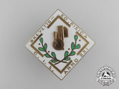 An Italian Youth Of The Lictor Physical Education Twenty-First Year Badge