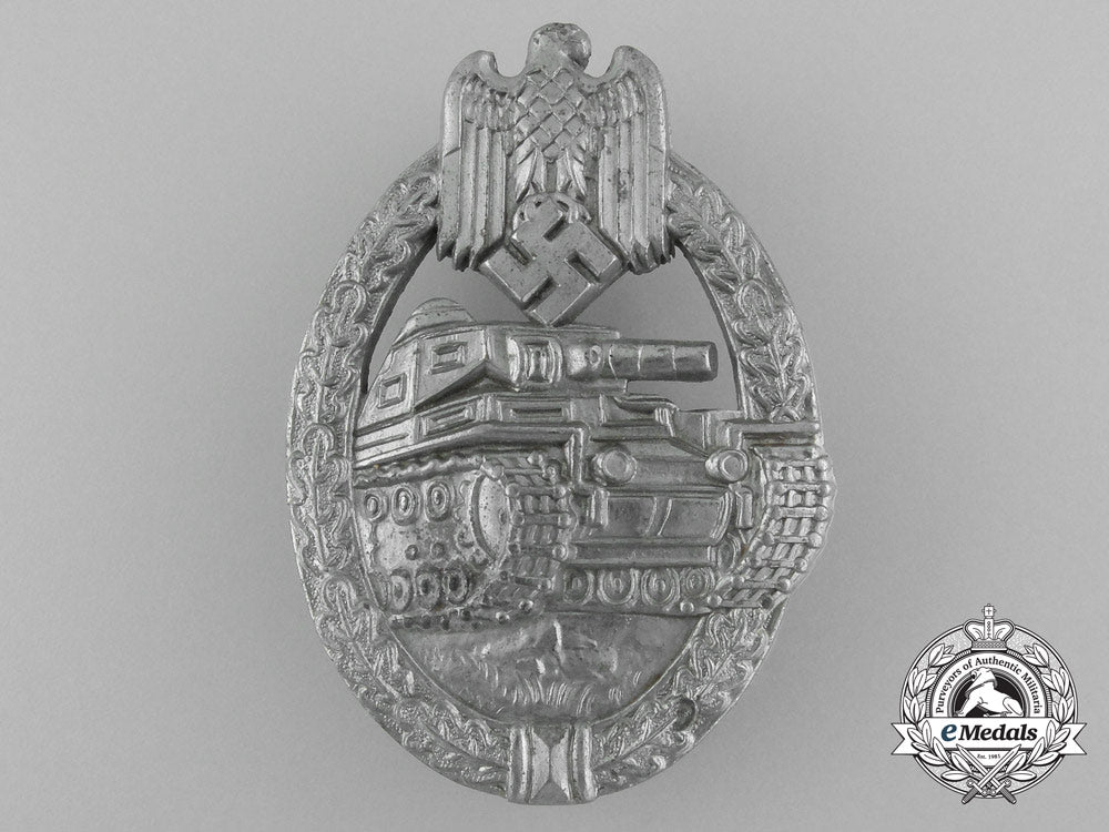 a_silver_grade_tank_badge;_unmarked_and_mint_c_6971