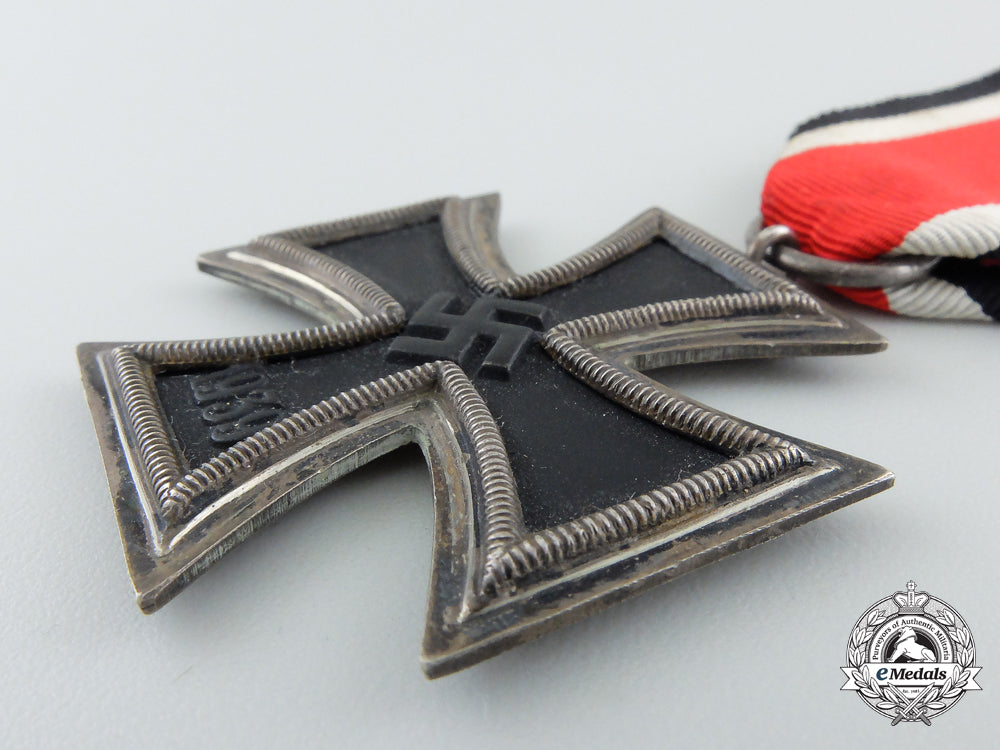 an_iron_cross_second_class1939_by_j.e._hammer&_söhne_c_762