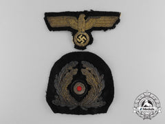 A Worn Second War Kriegsmarine Officers Visor Wreath And Cap Eagle