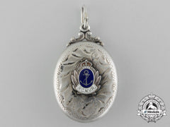 A Royal Canadian Naval Volunteer Reserve (Rcnvr) Locket
