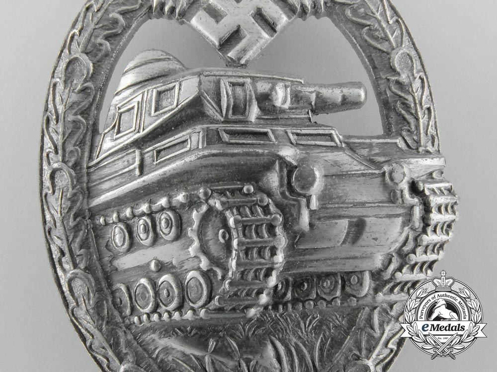 a_mint_silver_grade_tank_badge_by_maker“_as”_c_8813