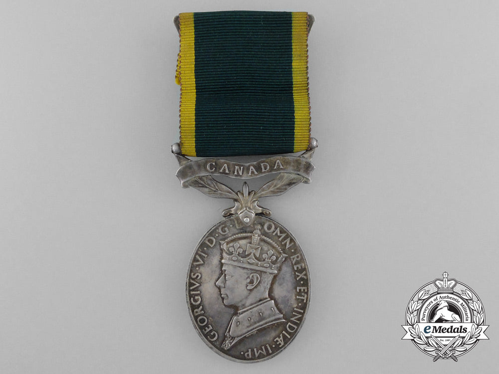 an_efficiency_medal_with_canada_scroll_to_the_royal_canadian_artillery_c_9384