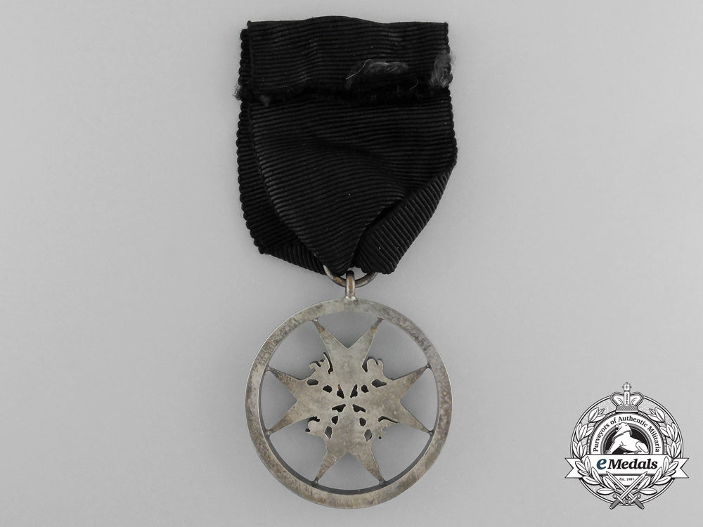 a_second_war_issued(1939-1949)_order_of_st._john;_serving_brother/_sister_breast_badge_c_9911
