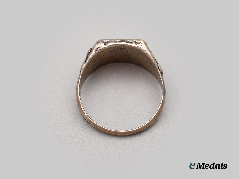 germany,_wehrmacht._an_afrikakorps_commemorative_ring_in_silver_cbb_7741_1