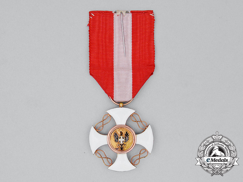 an_order_of_the_crown_of_italy_in_gold;_knight_with_case_cc_0114_1
